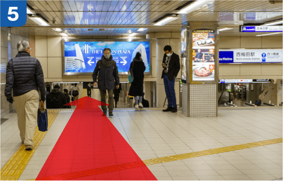 JR大阪駅中央口からの道順d-5