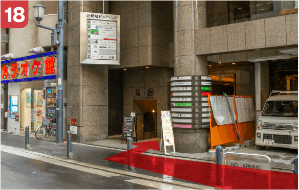 御堂筋線梅田駅南改札からの道順-18