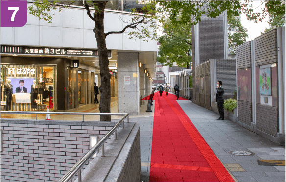 谷町線東梅田駅中央口からの道順a-7